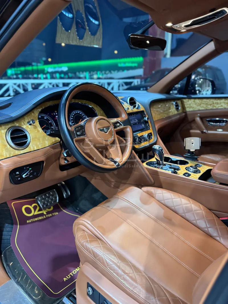 2017 بنتلي بنتايجا