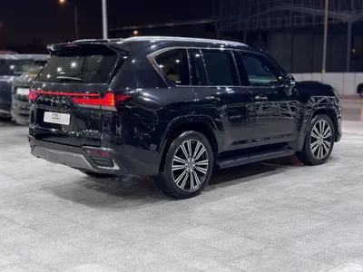 2022 لكزس إل إكس 600