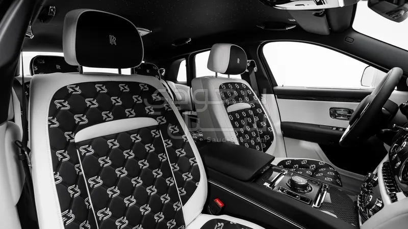 2026 رولز رويس قوست بلاك بادج