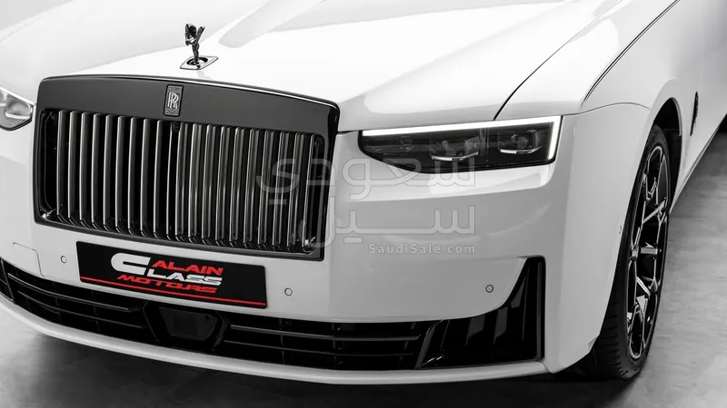 2026 رولز رويس قوست بلاك بادج