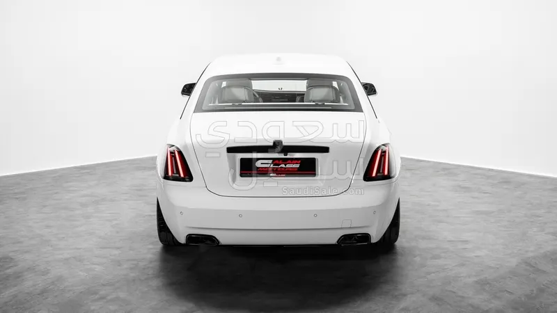 2026 رولز رويس قوست بلاك بادج