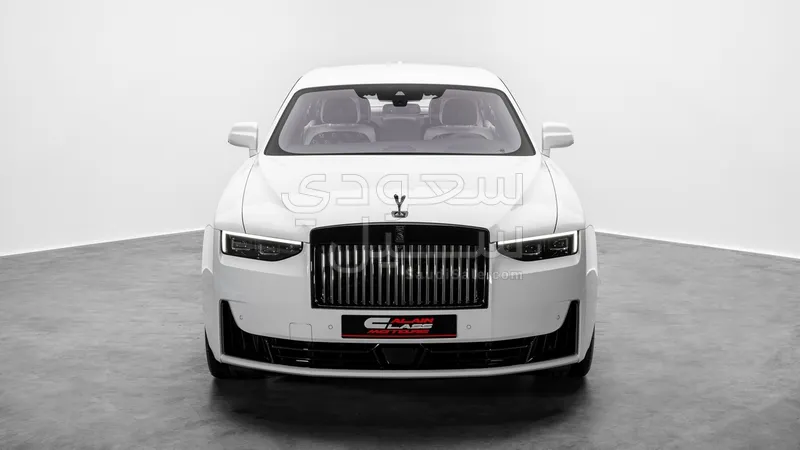 2026 رولز رويس قوست بلاك بادج