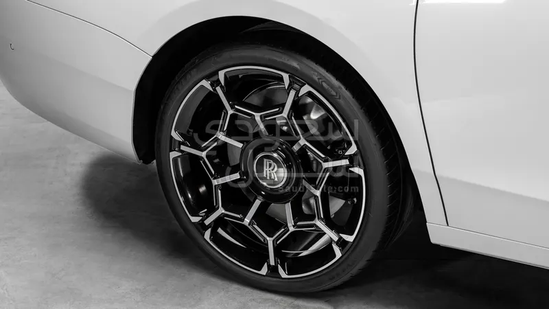 2026 رولز رويس قوست بلاك بادج