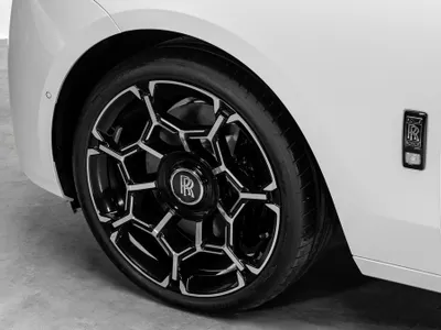 2026 رولز رويس قوست بلاك بادج