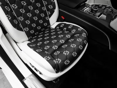 2026 رولز رويس قوست بلاك بادج