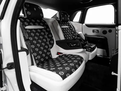 2026 رولز رويس قوست بلاك بادج