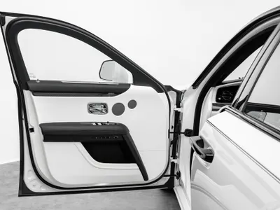 2026 رولز رويس قوست بلاك بادج