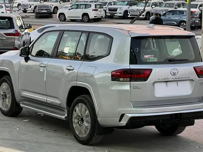 2026 تويوتا لاند كروزر جي اكس ار