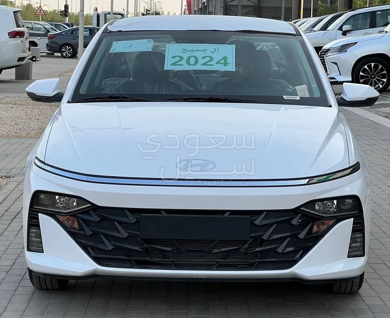 2024 هيونداي اكسنت