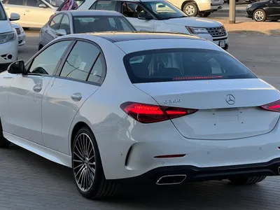 2022 مرسيدس - بنز سي 300