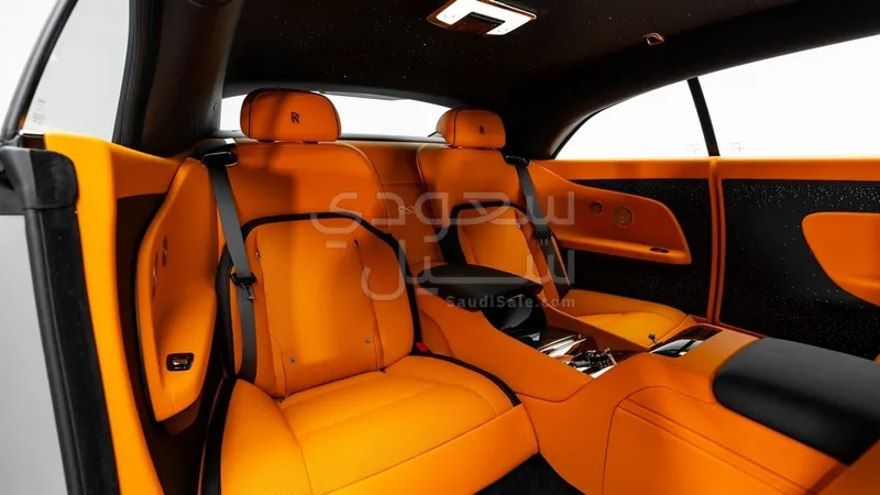 2026 رولز رويس سبيكتر بلاك بادج