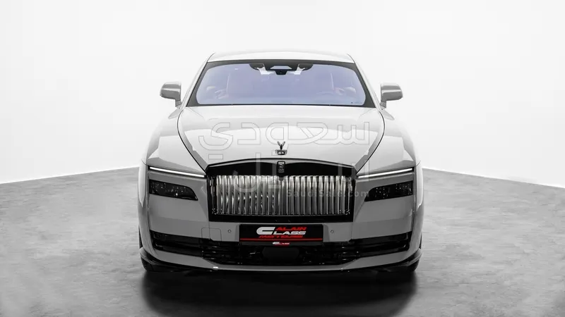 2026 رولز رويس سبيكتر بلاك بادج