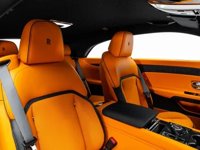 2026 رولز رويس سبيكتر بلاك بادج