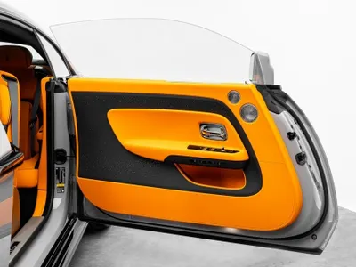 2026 رولز رويس سبيكتر بلاك بادج