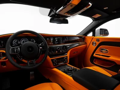 2026 رولز رويس سبيكتر بلاك بادج