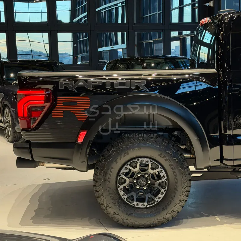 2025 فورد اف 150 رابتور ار