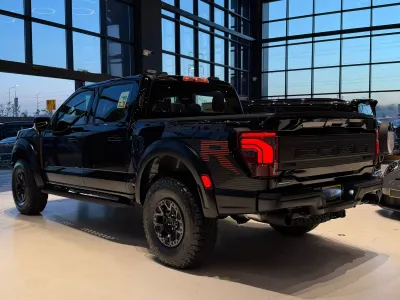 2025 فورد اف 150 رابتور ار