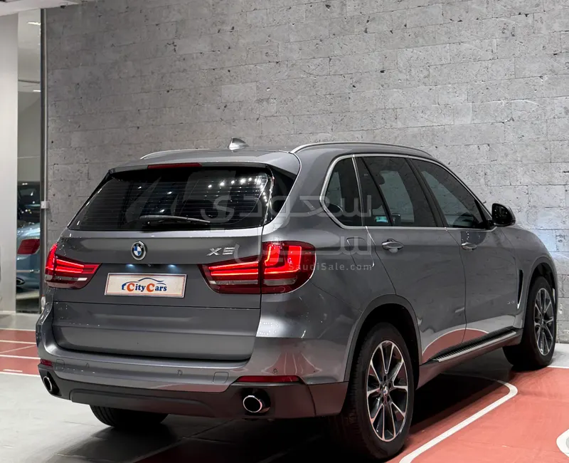 2016 بي ام دبليو الفئة اكس 5