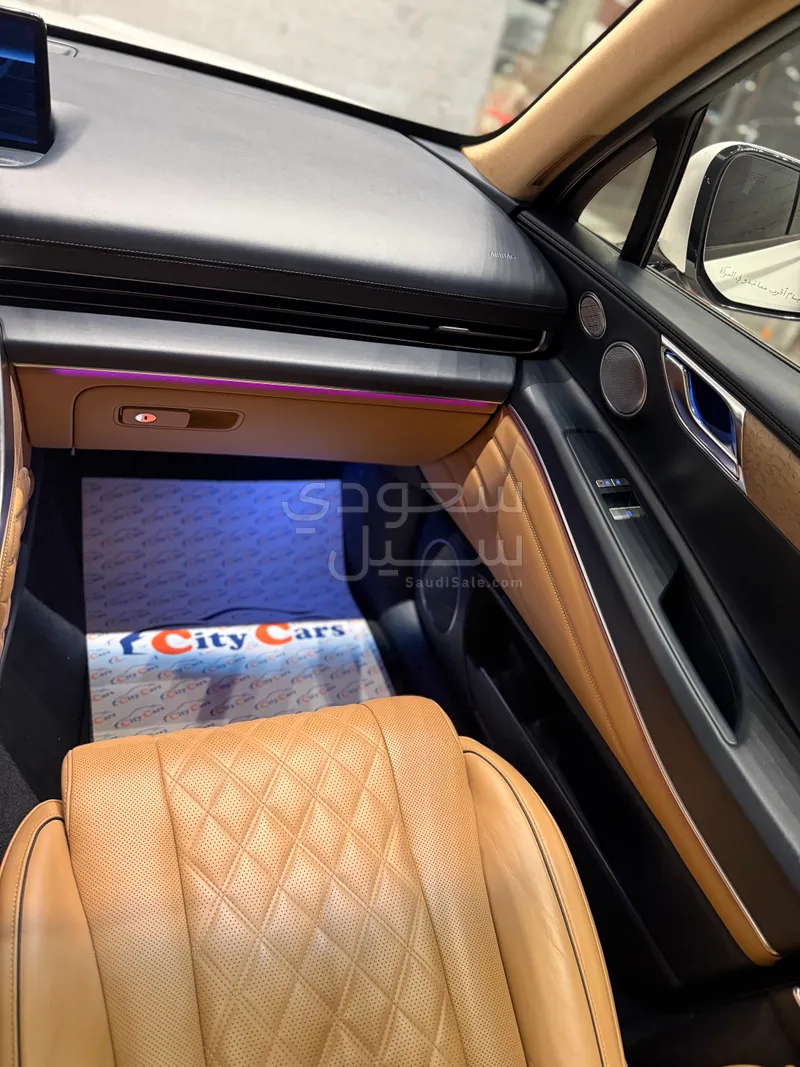 2023 جينيسيس جي في 80