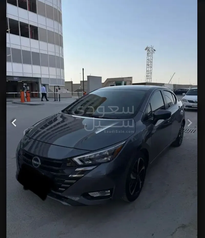 2024 نيسان صني