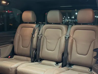 2025 Mercedes-Benz V 300