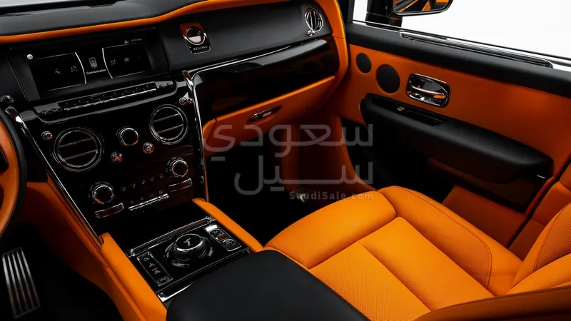 2023 رولز رويس كولينان