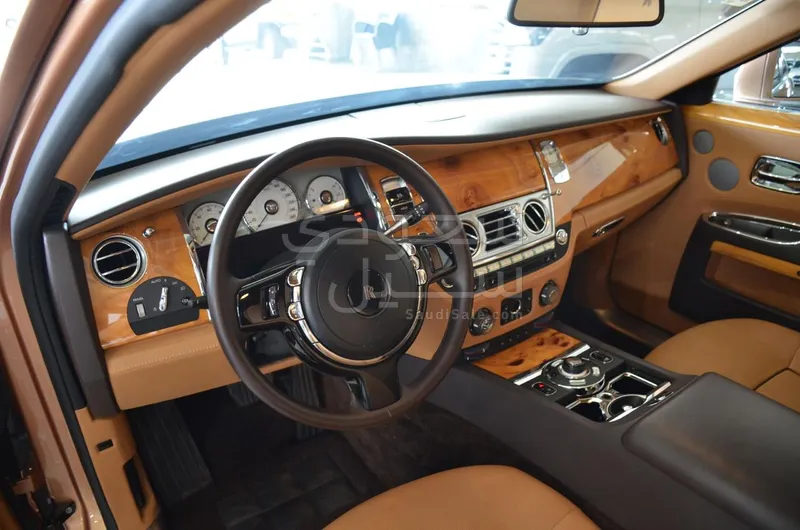 2013 رولز رويس قوست