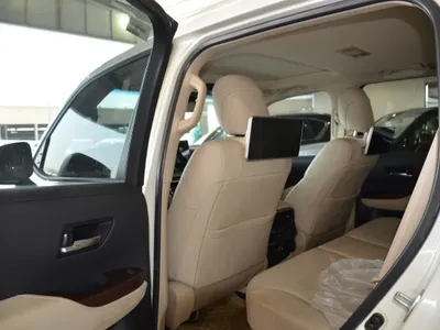 2023 تويوتا لاند كروزر جي اكس ار