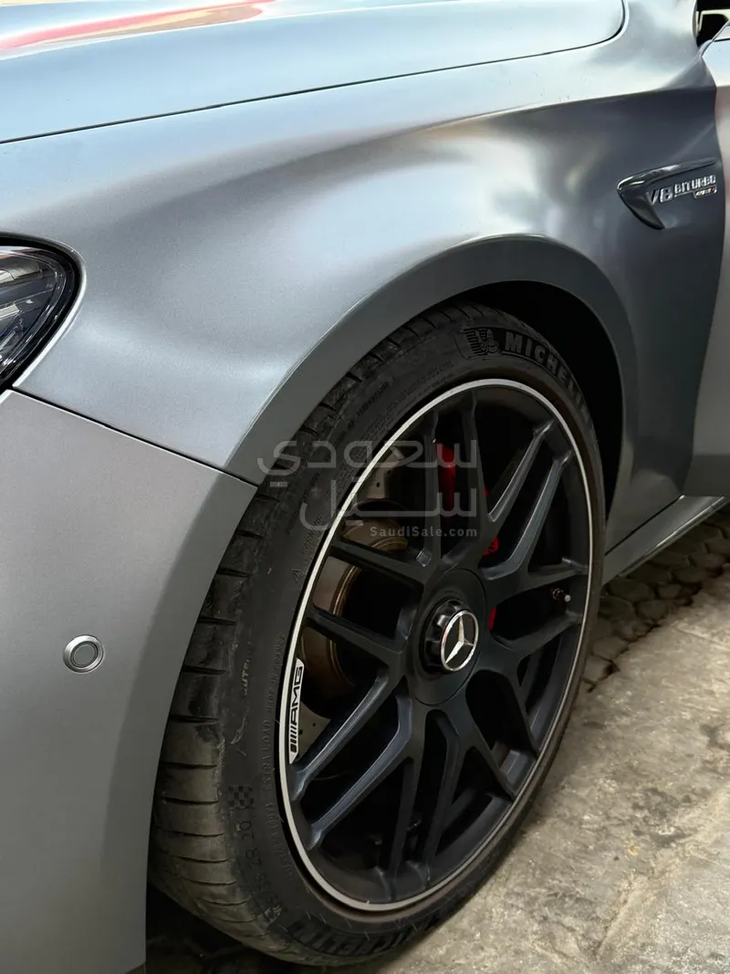 2018 مرسيدس - بنز إي 63 أي إم جي