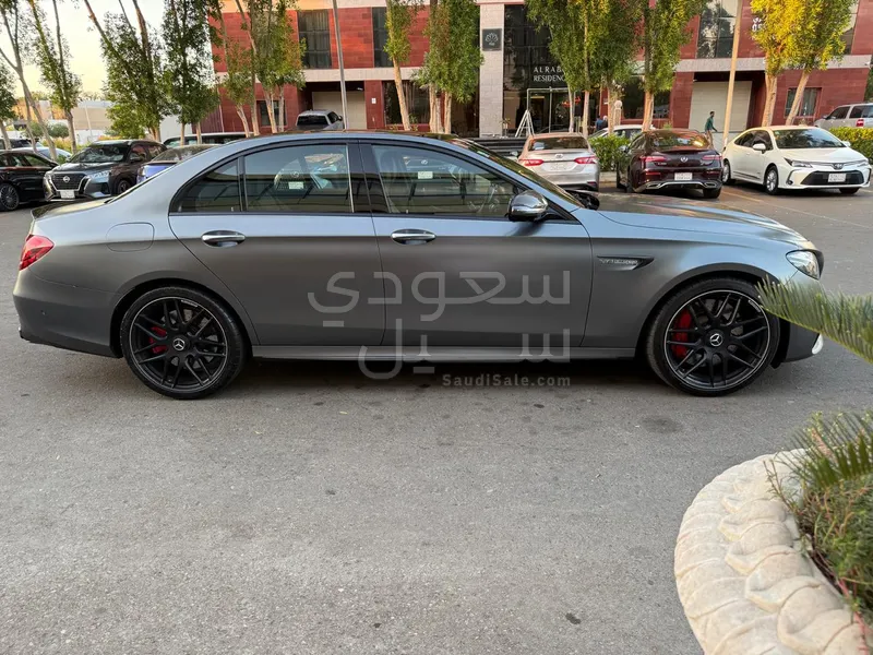 2018 مرسيدس - بنز إي 63 أي إم جي