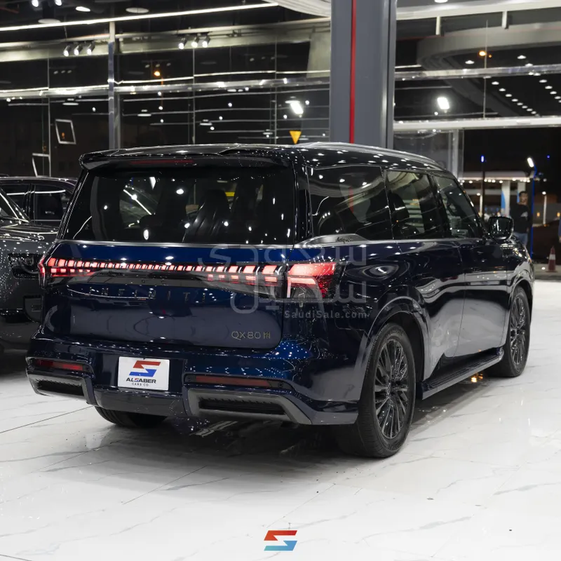 2025 انفينيتي كيو اكس 80