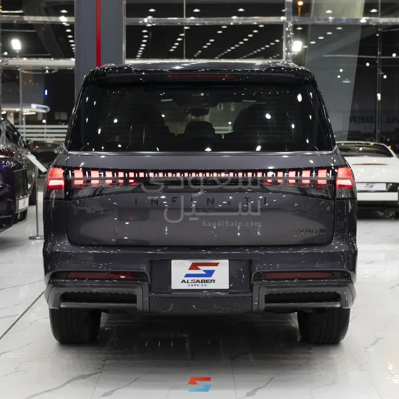 2025 انفينيتي كيو اكس 80