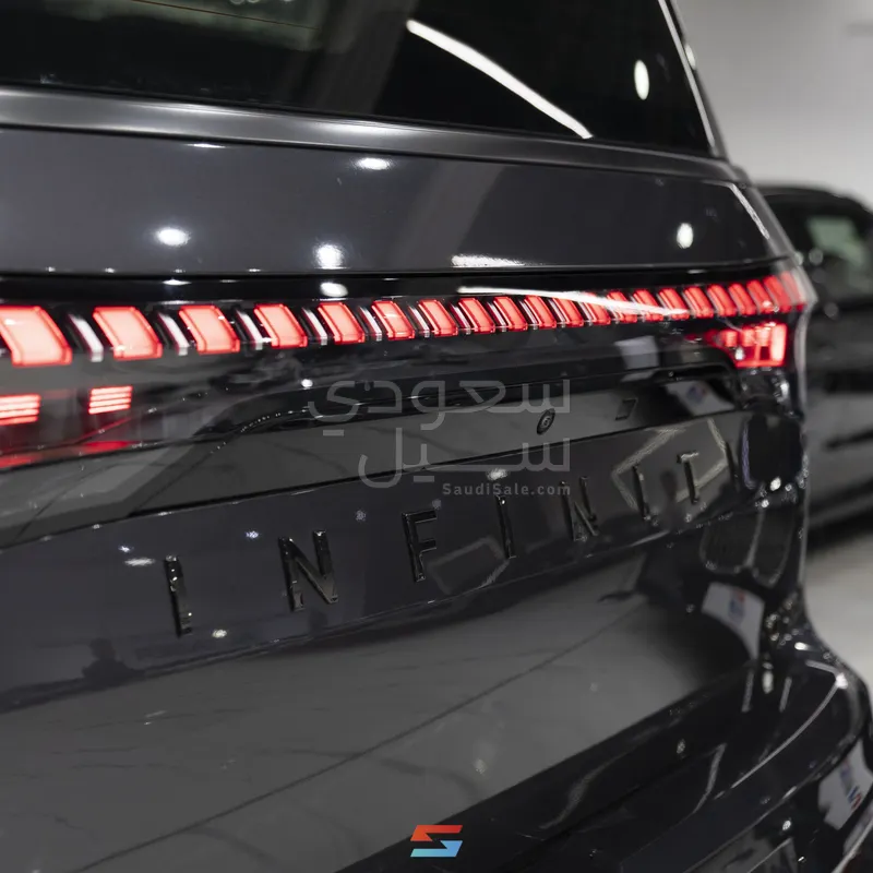 2025 انفينيتي كيو اكس 80