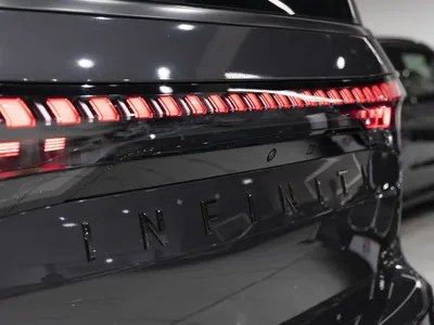 2025 انفينيتي كيو اكس 80