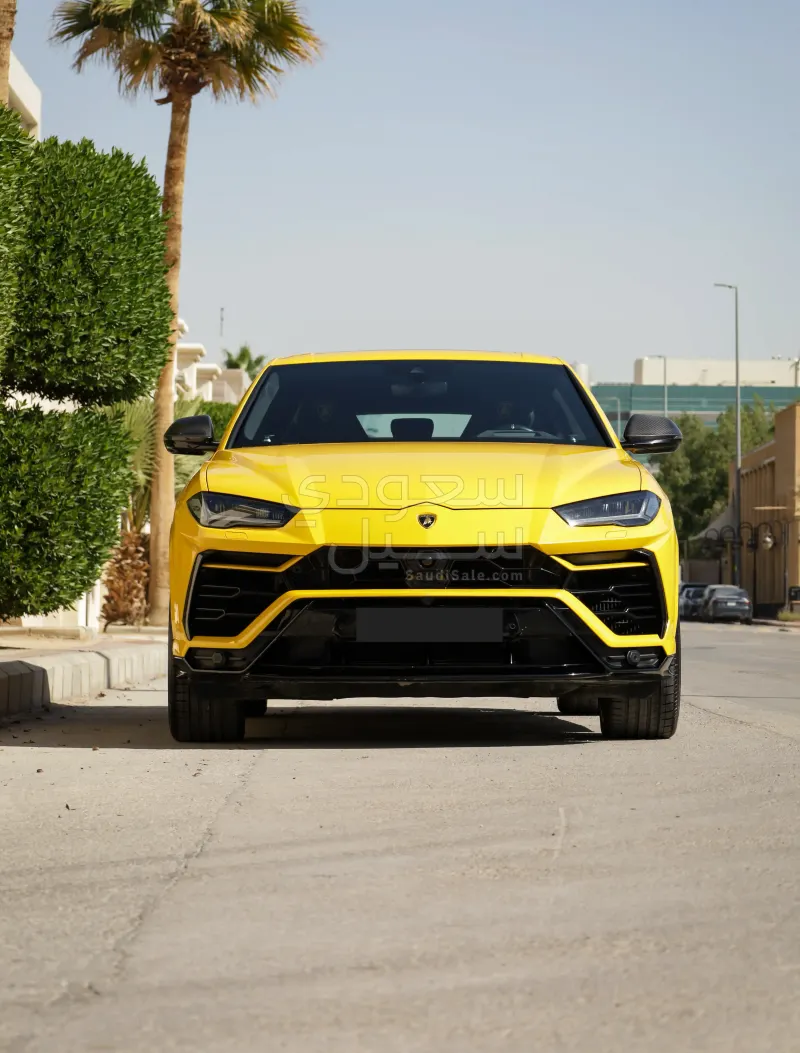 2022 لمبرجيني اوروس