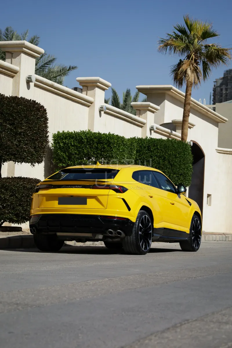 2022 لمبرجيني اوروس