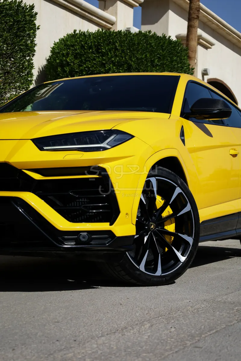 2022 لمبرجيني اوروس