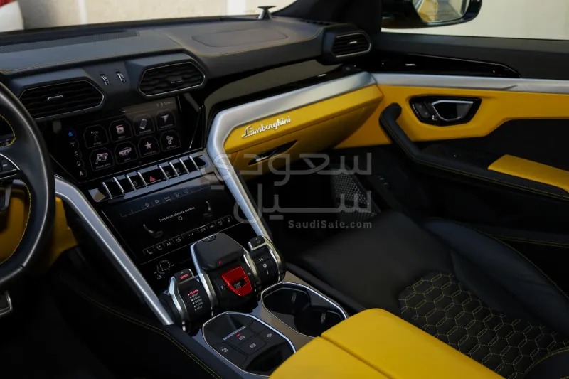 2022 لمبرجيني اوروس