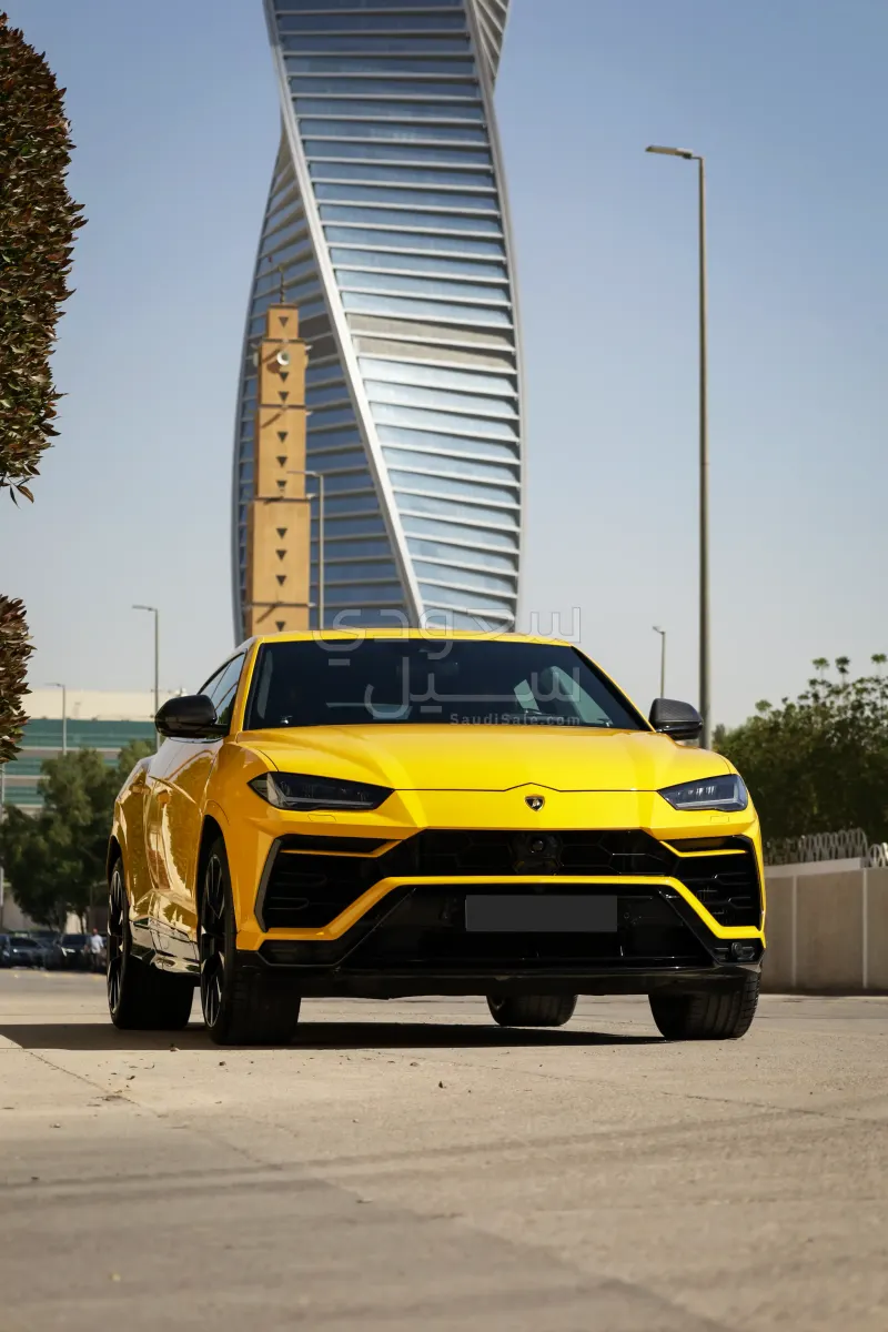 2022 لمبرجيني اوروس