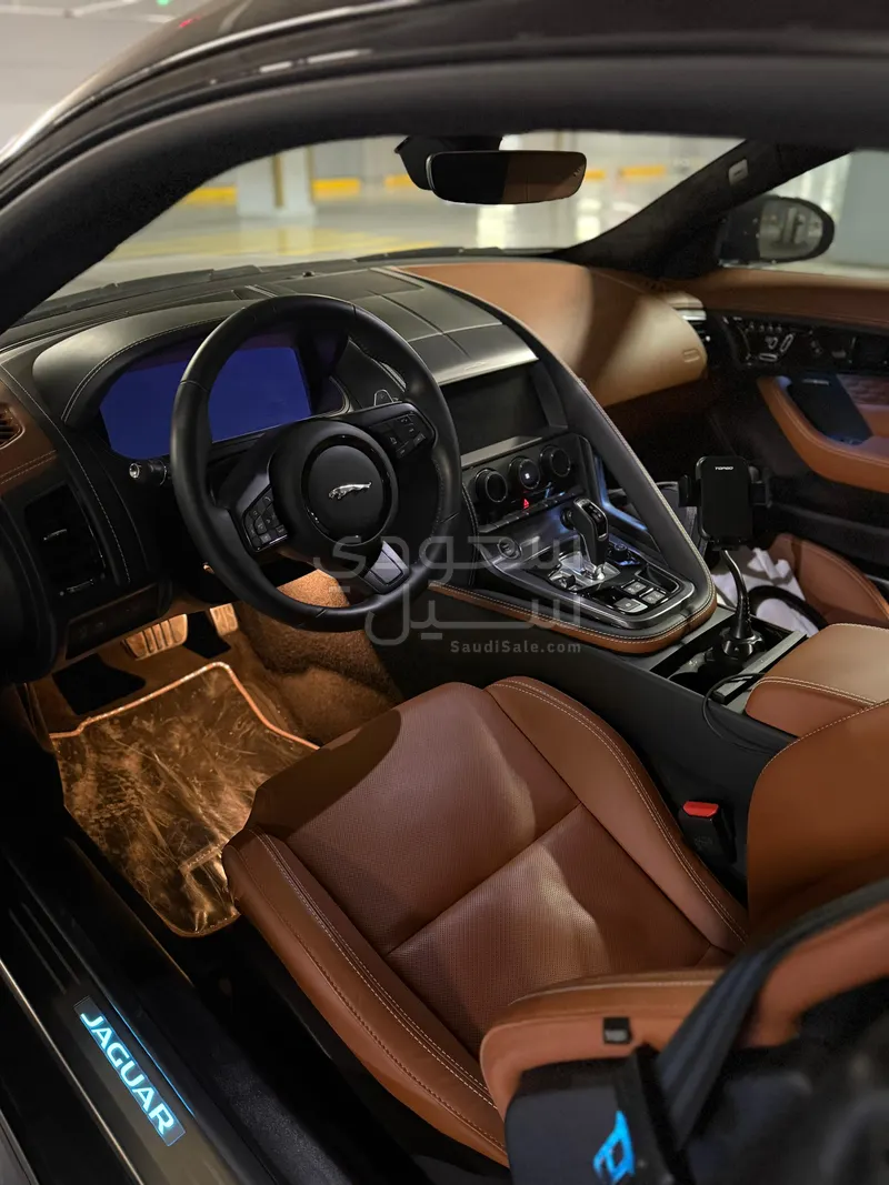 2024 جاكوار اف-تايب ار