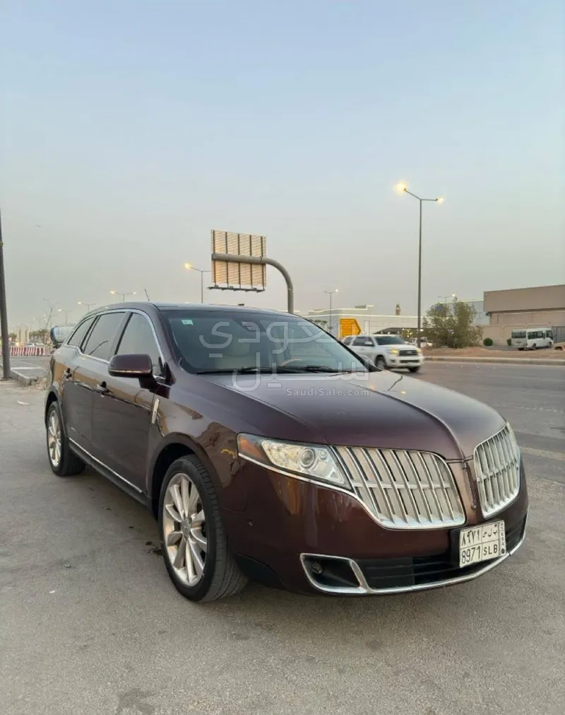2012 لنكولن ام كي تي
