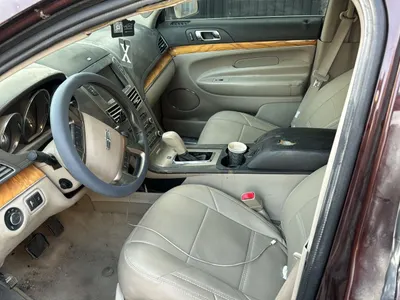 2012 لنكولن ام كي تي