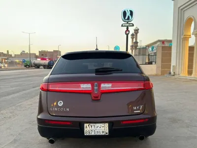 2012 لنكولن ام كي تي