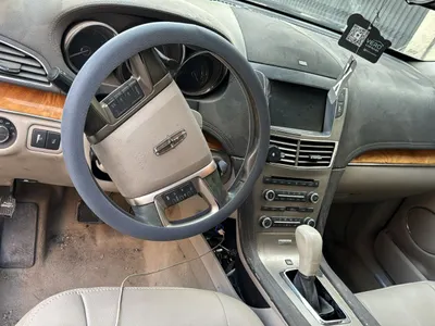 2012 لنكولن ام كي تي