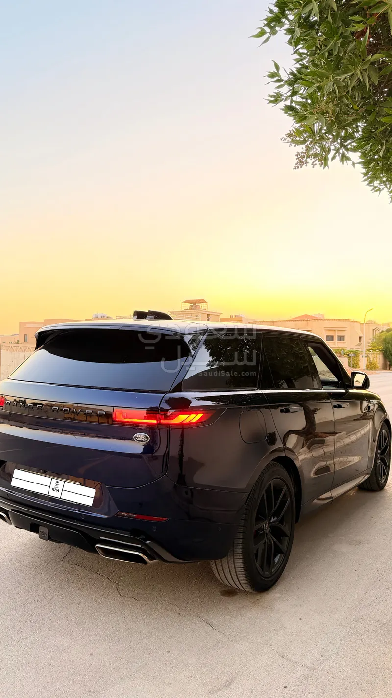 2023 لاند روفر رينج روفر سبورت اس اي