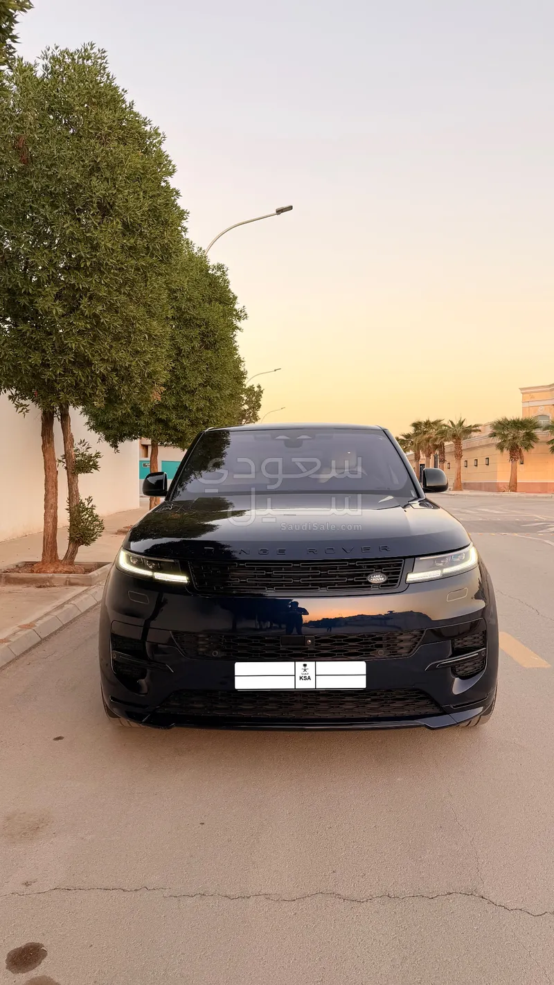 2023 لاند روفر رينج روفر سبورت اس اي