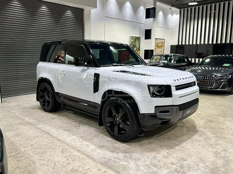 2023 لاند روفر ديفيندر 90