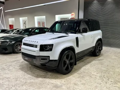 2023 لاند روفر ديفيندر 90