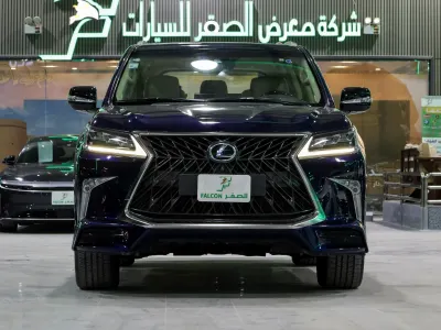 2017 لكزس إل إكس 570 اس