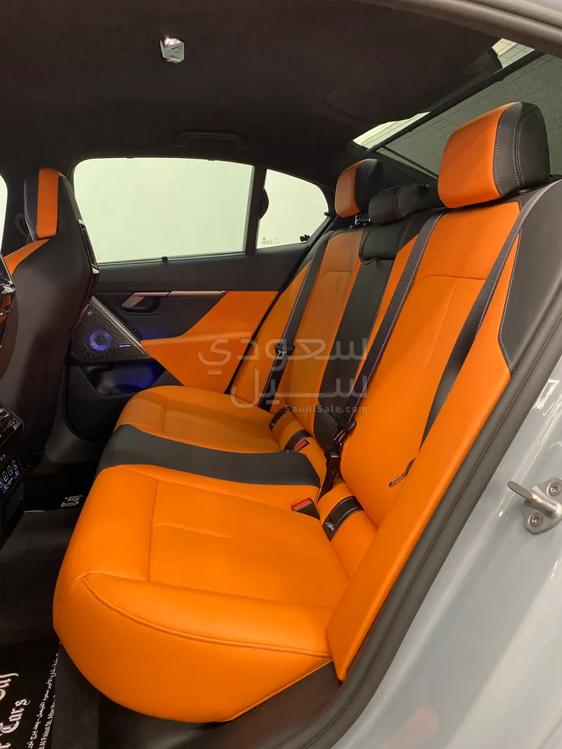 2025 بي ام دبليو الفئة ام إم 5